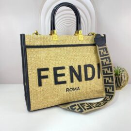 حقيبة يد ذهبي وأسود فيندي FENDI