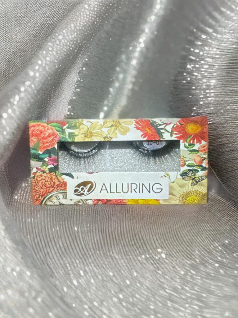 رموش alluring مقاس واحد طبيعيه جدا في العين